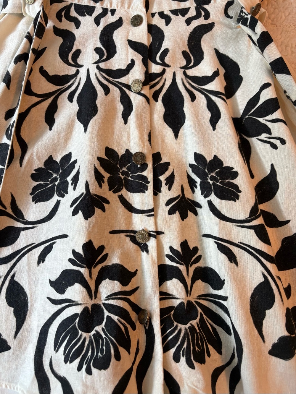 Zara Cream Mini Dress with Black Floral Print - Picture 2 of 10